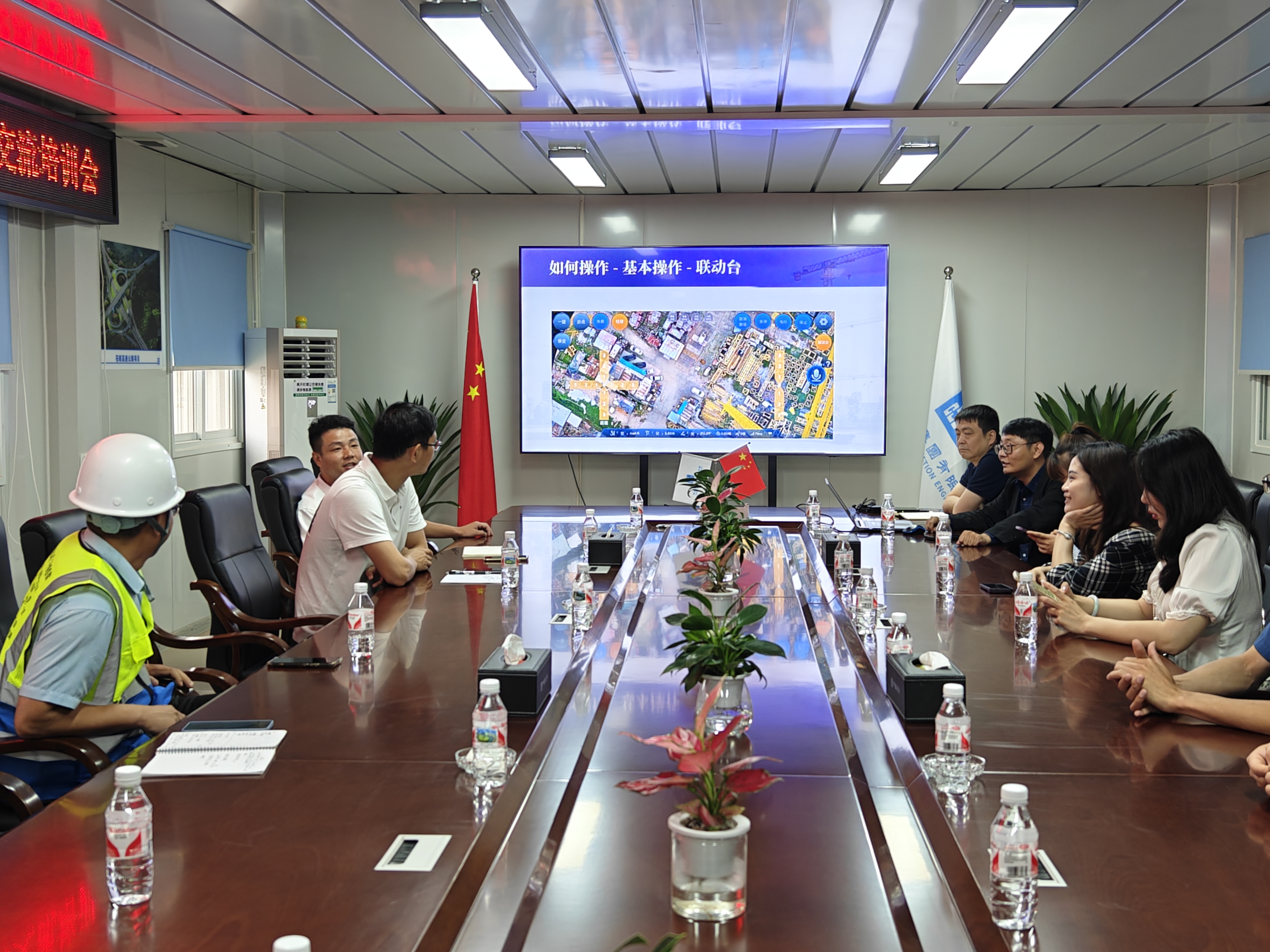 騰暉科技助力中建二局首臺無人塔吊在南寧機(jī)場項目成功應(yīng)用